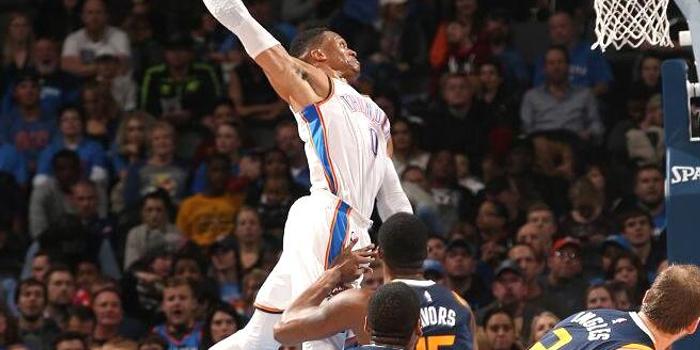  亚历山大全面发挥雷霆惜败于爵士  